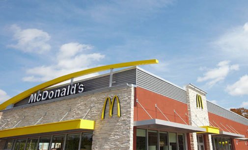 McDonald’s планирует постепенно открывать для посетителей свои рестораны в США