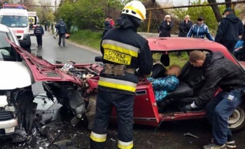 В Днепре столкнулись два автомобиля