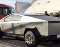 Илон Маск намекнул, где построят завод Tesla для производства Cybertruck