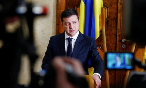 Зеленский заявил, что Украина приближается к пику эпидемии и пообещал денег