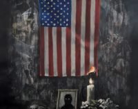 Бэнкси нарисовал картину на тему протестов в США