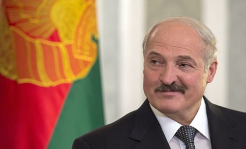 Лукашенко посмотрел учебный разгон демонстрации водометами