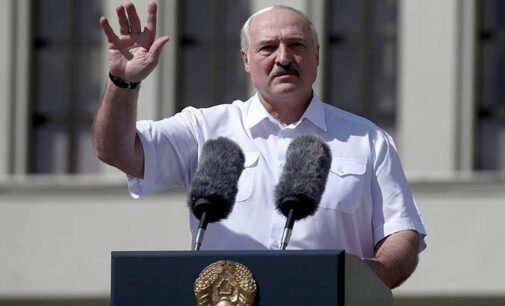 Лукашенко призвал разобраться с поддерживающими оппозицию учителями