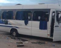 Полиция заявляет об отсутствии погибших в результате обстрела автобуса в Харьковской области