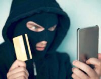 Чоловік перерахував шахраям 87 тисяч гривень за віртуальний автомобіль