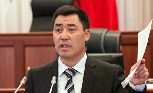 В Кыргызстане новый премьер, бывший президент задержан