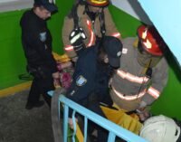 В Днепре спасатели вынесли из огня трёх женщин