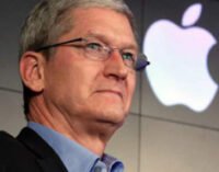 На Тима Кука подали в суд из-за сокрытия падения спроса на iPhone