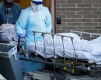 КГГА: из-за COVID-19 в Киеве чаще умирают мужчины