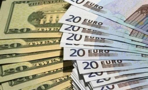 В Украине третий день подряд наблюдается снижение курса доллара