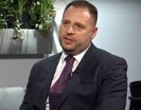 Рейтинги Зеленского падают из-за дезинформации и пандемии, – ОП