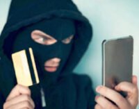 Телефонна розмова з "банкіром" коштувала жінці 20 тисяч гривень