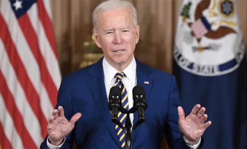 Падение рейтинга Байдена стало рекордным среди всех президентов США с 1945 года
