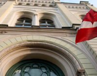Минздрав Латвии призвал немедленно ввести локдаун в стране