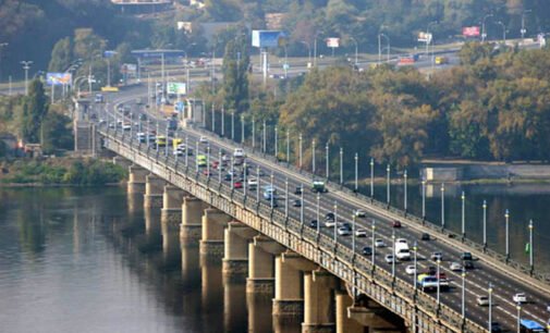В мэрии Киева опровергли информацию о перекрытии движения на мосту Патона