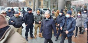 В «Слуге народа» считают, что Порошенко пытается политизировать дело и избежать ответственности