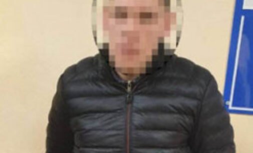 Житель Запорожья ночью украл у знакомых женщин мобильники и убежал