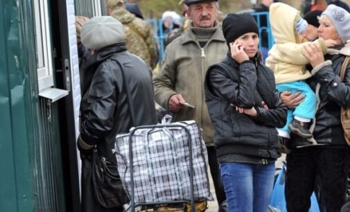 Дніпрян просять допомогти ковдрами та дитячими іграшками для біженців