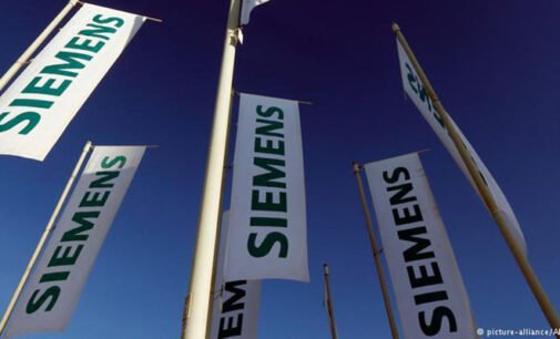 Siemens остановил бизнес и поставки в Россию