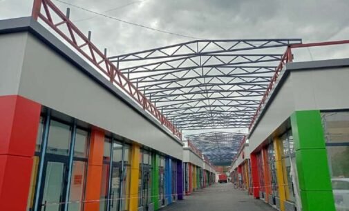 Популярний ринок на лівому березі Дніпра повертається до роботи