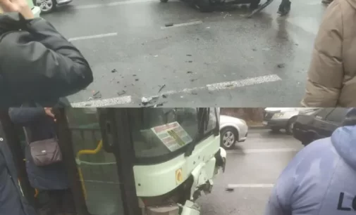 У Дніпрі зіштовхнулись автобус та легковик