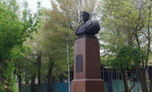 У Дніпрі демонтують пам’ятник радянському діячеві Олексію Федорову