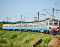 “Укрзалізниця” змінила розклад руху приміських поїздів