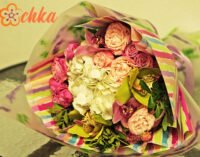 Доставка квітів кур’єром: чому це вигідно з Kvitochka