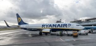 Ryanair планирует возобновить полеты в Украину в этом году. Все из-за заявлений Трампа