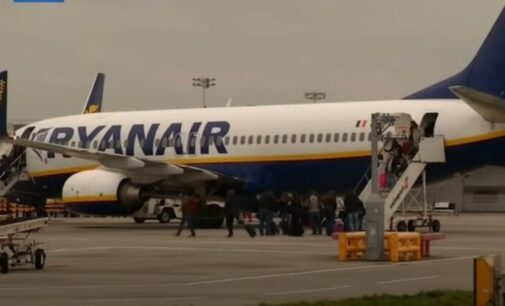 Два предмета вместо одного: в ЕС приняли важное решение о ручной клади на рейсах Wizz Air и Ryanair