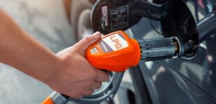 Цены на бензин, дизель и автогаз: водителям показали, в каких областях заправка авто обойдется дешевле