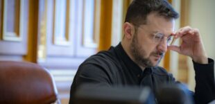 Зеленский подписал закон об изменениях в работе НАБУ и САП