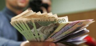 Пенсия почти в полмиллиона: украинцам показали самых богатых пенсионеров
