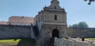 Подорожі Україною: замки Тернопільщини